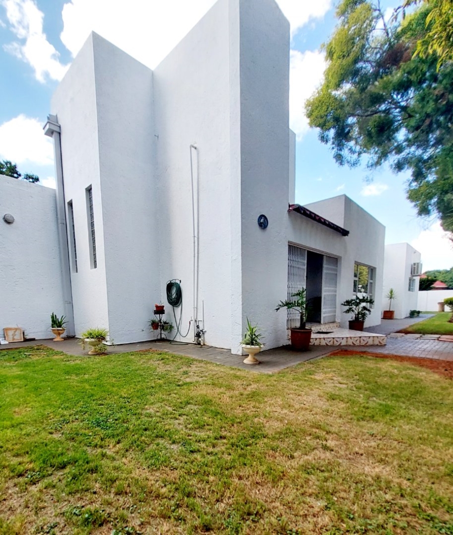 3 Bedroom Property for Sale in Flamwood North West